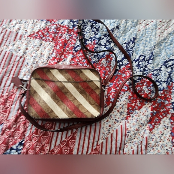 Coach Crossbody - Picture 2 of 7
